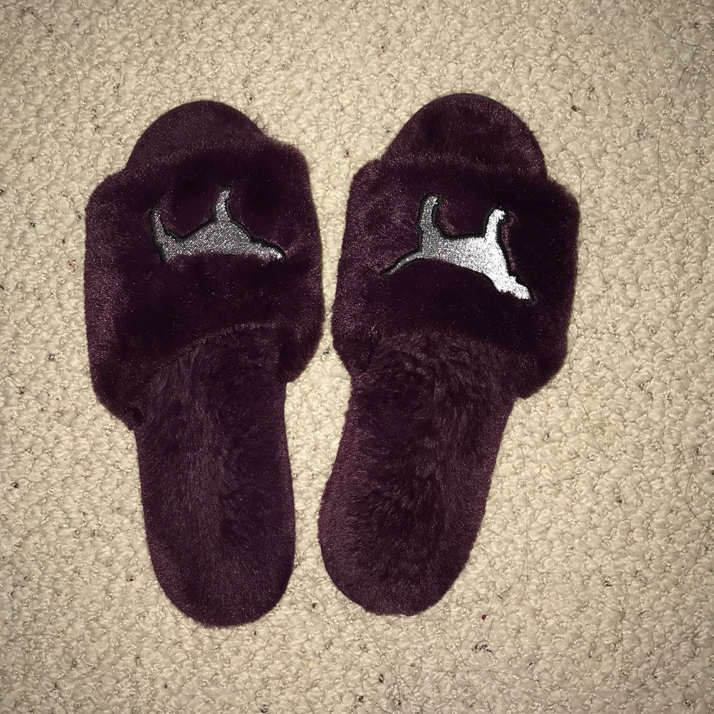 Maroon Victoria’s Secret PINK Slides